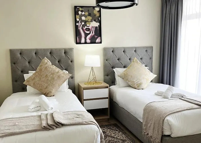Exclusive Stays @ Rea\'S Oceanic Hotels